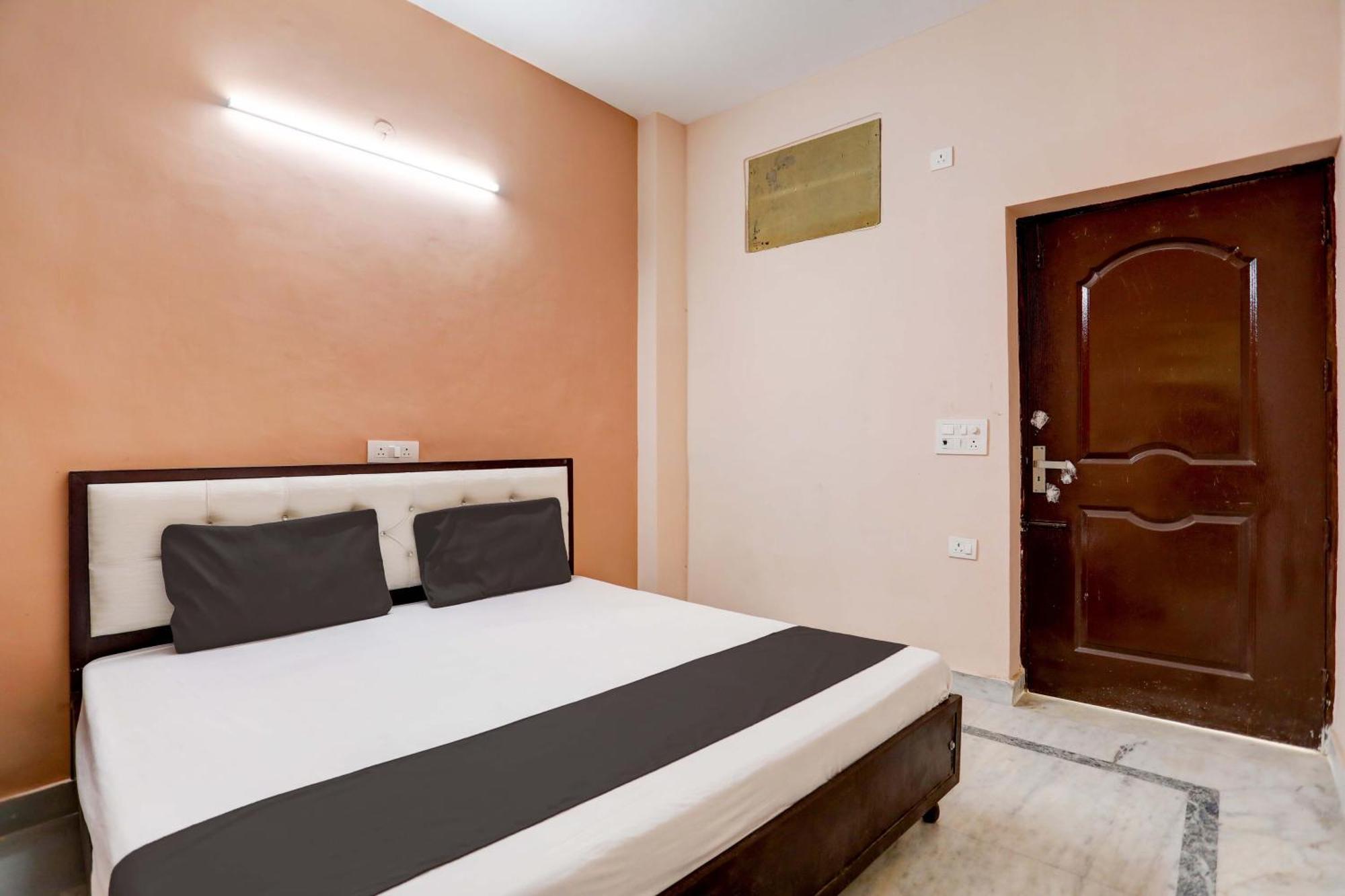Hotel O Tilak Hotel 24 Sector 27 Near By Vinayak Hospital Gali No-6 Noida Exterior photo