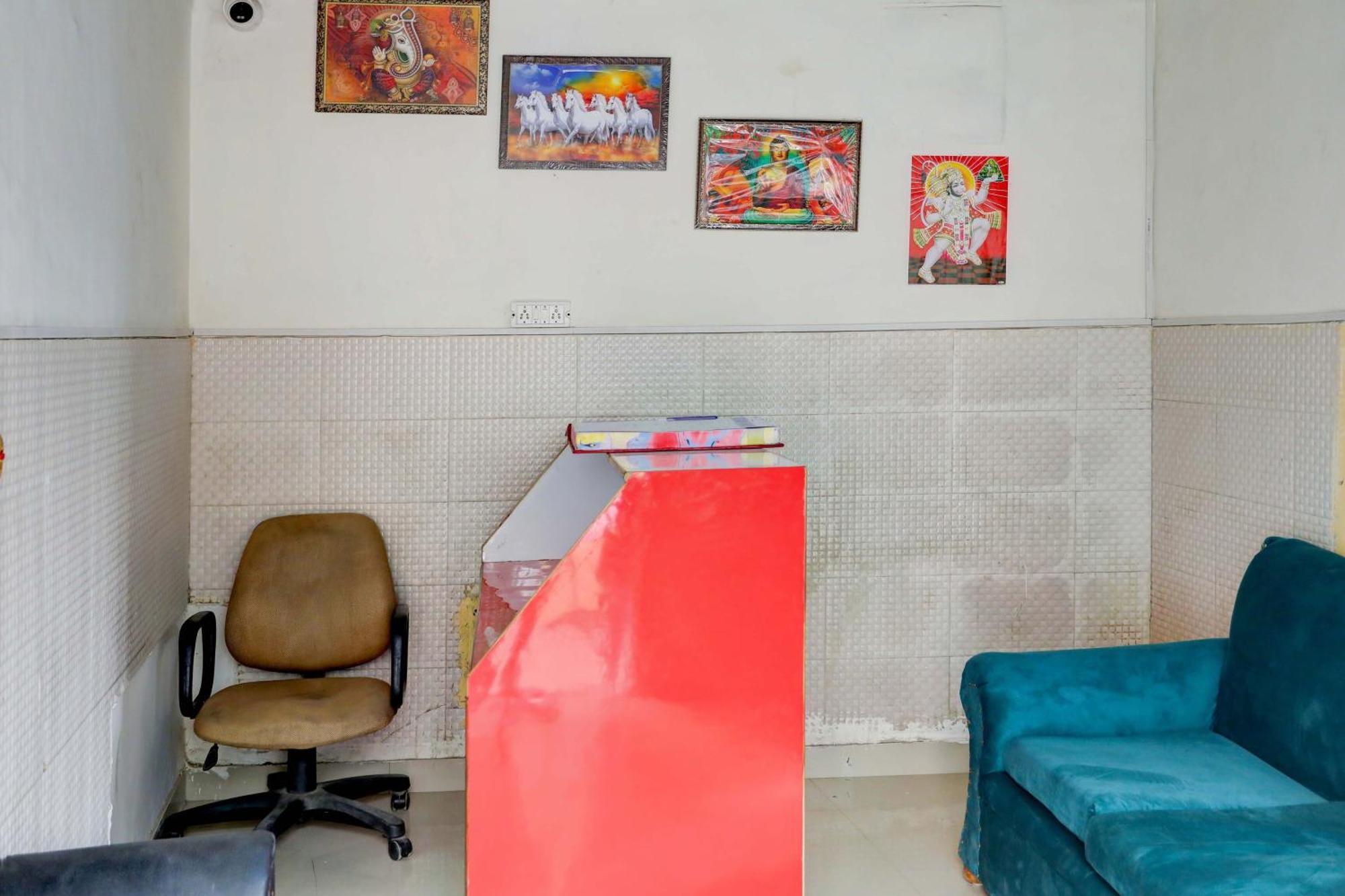 Hotel O Tilak Hotel 24 Sector 27 Near By Vinayak Hospital Gali No-6 Noida Exterior photo