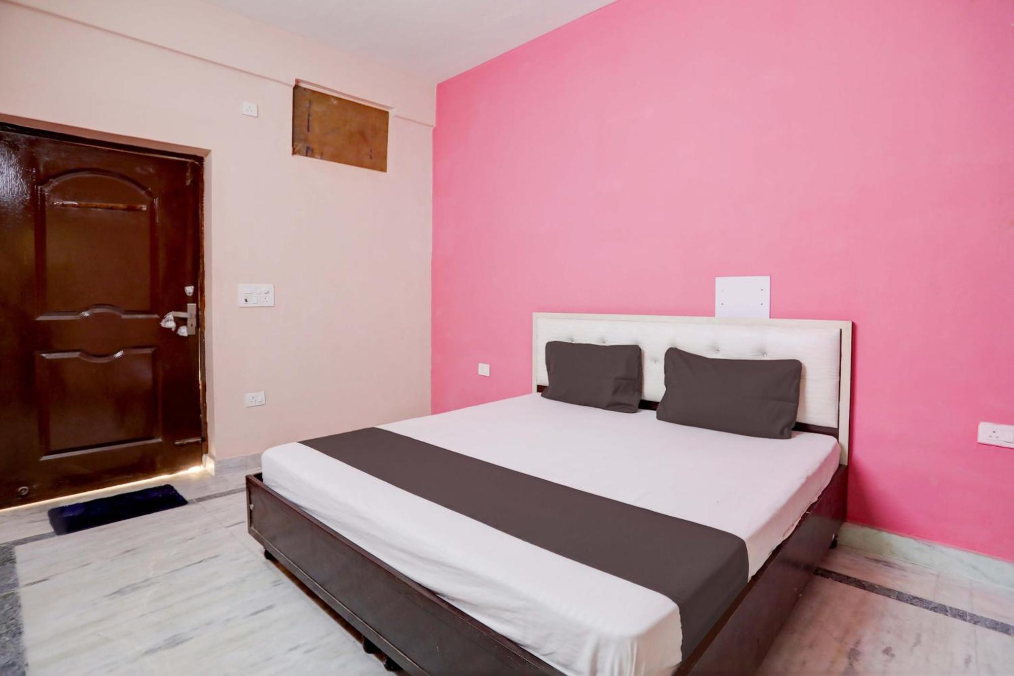 Hotel O Tilak Hotel 24 Sector 27 Near By Vinayak Hospital Gali No-6 Noida Exterior photo